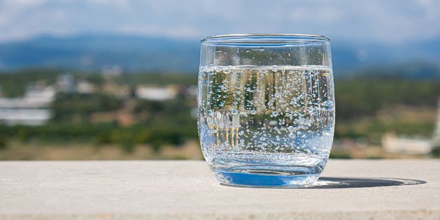 Soda water, also known as seltzer water and sparkling water, is a carbonated beverage that gives still water fizz.
