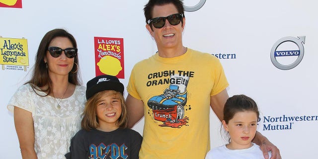 Naomi Nelson, Johnny Knoxville, Rocko Akira Clapp and Arlo Clapp attend L.A. Loves Alex's Lemonade 2019 at UCLA Royce Quad on September 14, 2019 in Los Angeles, California.(Photo by Jean Baptiste Lacroix/Getty Images)