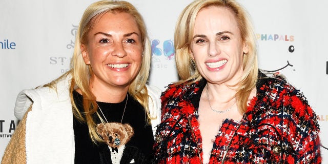 Rebel Wilson (권리) and Ramona Agruma went Instagram official on Thursday. The couple attended an event in April in Park City, 유타.