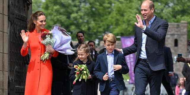 Kate Middleton, Prins William, Princess Charlotte and Prince George visit Cardiff Castle on June 04, 2022 in Cardiff, Wales.