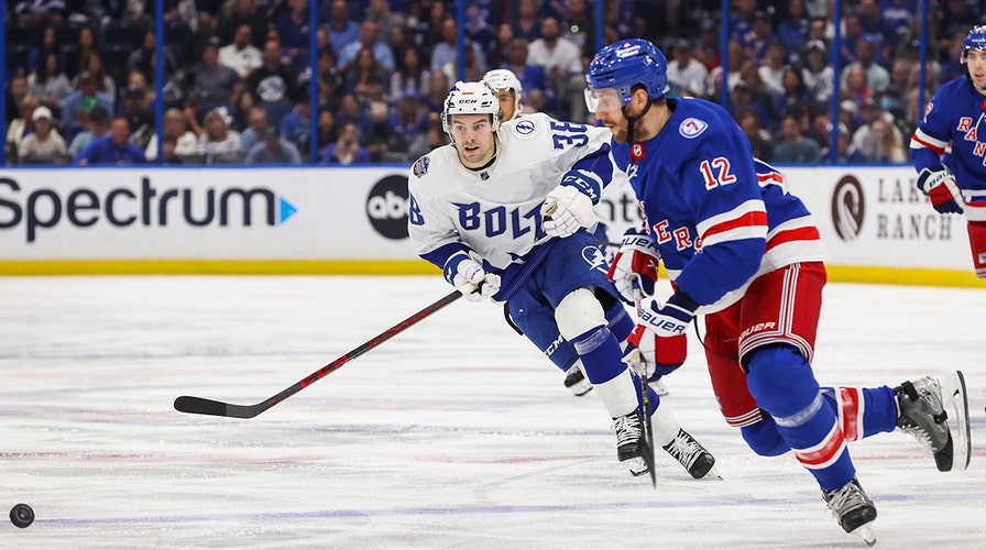 New York Rangers vs Tampa Bay Lightning in Eastern Conference