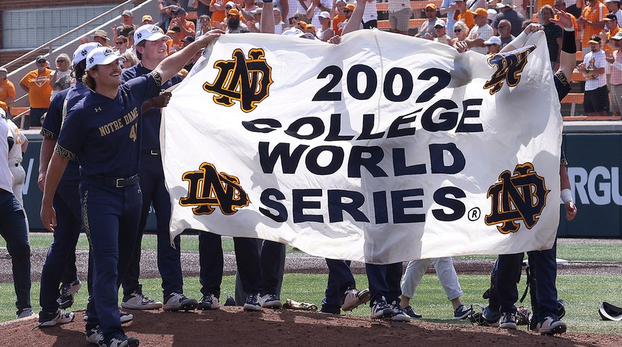 Notre Dame upsets No. 1 Tennessee as College World Series picture comes into focus