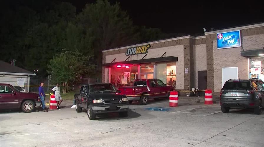 Atlanta Subway customer shoots workers, uccidendone uno, during argument over ‘too much mayo,"Dice il rapporto