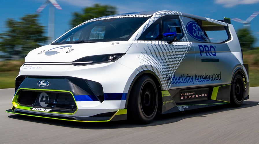 Wild Ford SuperVan revealed with 1,973 马力