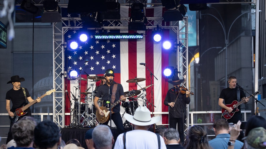 Chris Janson Fox & Friends All-American Summer Concert Series