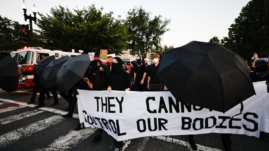 Antifa outside Supreme Court