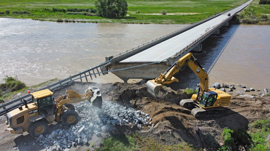 Yellowstone flooding bridge