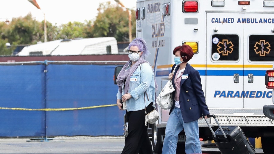 Sharon Osbourne, Kelly Osbourne arriving at hospital