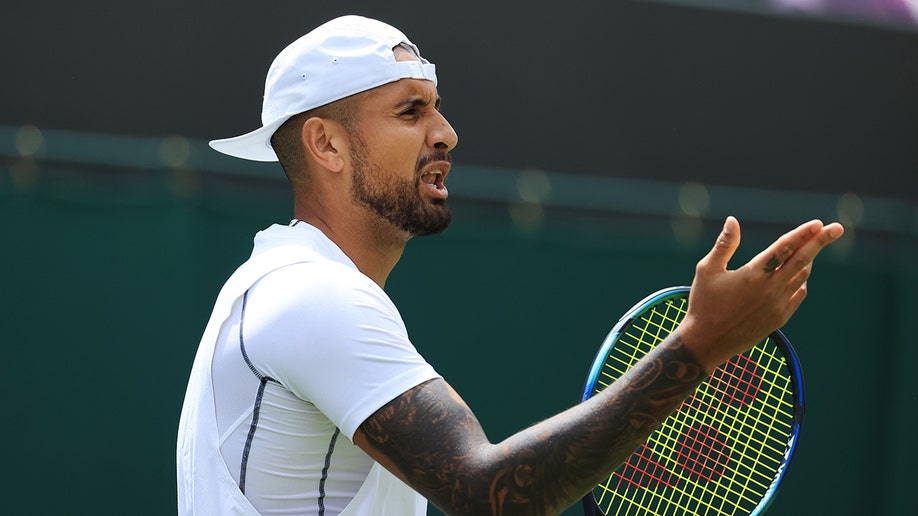 Nick Kyrgios upset during his first round match