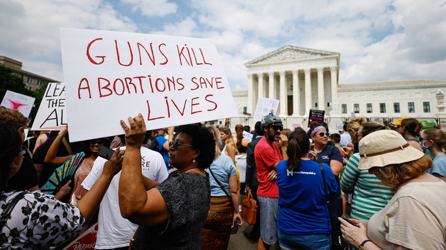 Supreme Court Overturns Roe V. Wade: Photos Of Protesters, Crowds ...