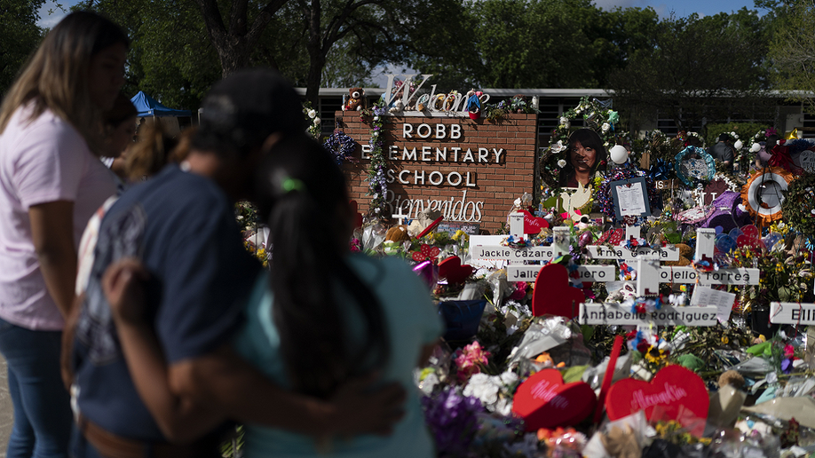 Texas House Committee Begins Investigating Uvalde School Shooting Police Response To The 