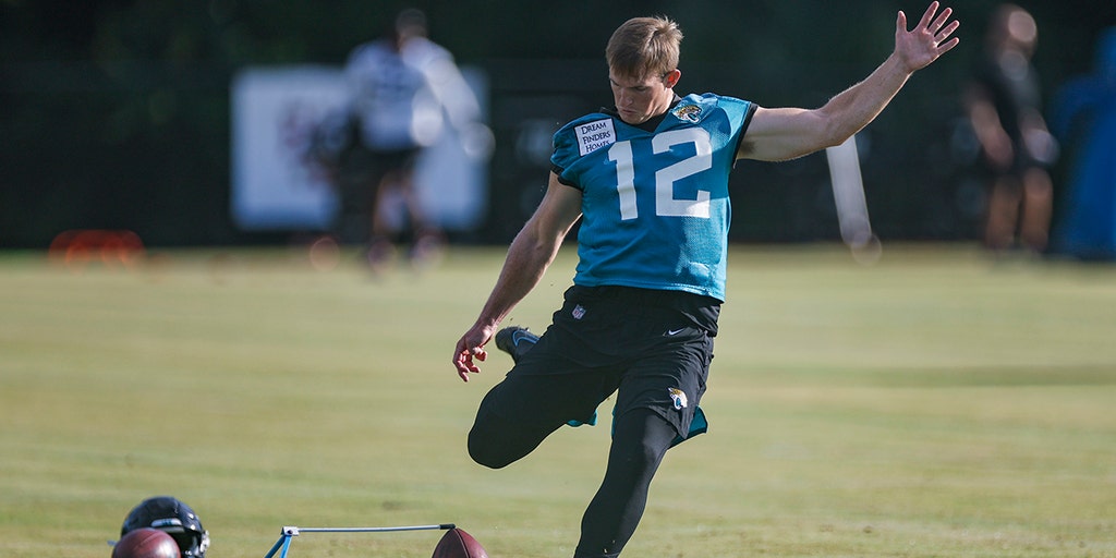 Jaguars waive kicker Andrew Mevis after missed field goal hits ex