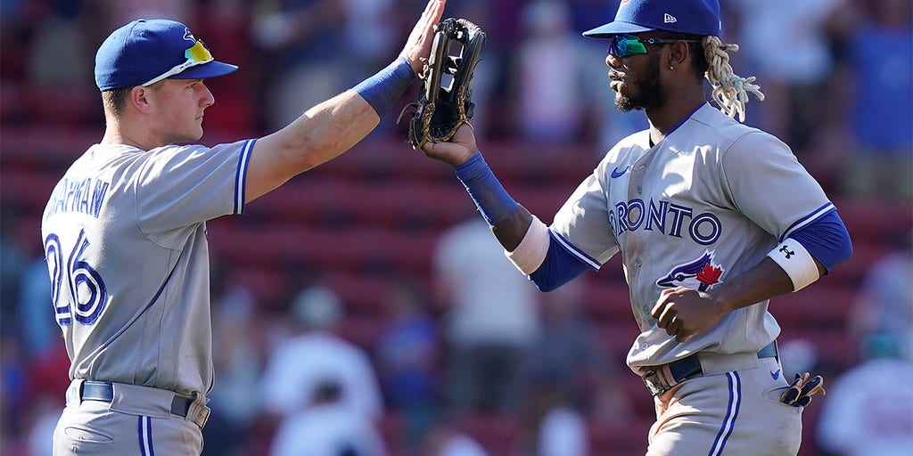 MLB fans pleased by report that Boston Red Sox signed Raimel Tapia to minor  league deal: BLUE JAYS LEGEND