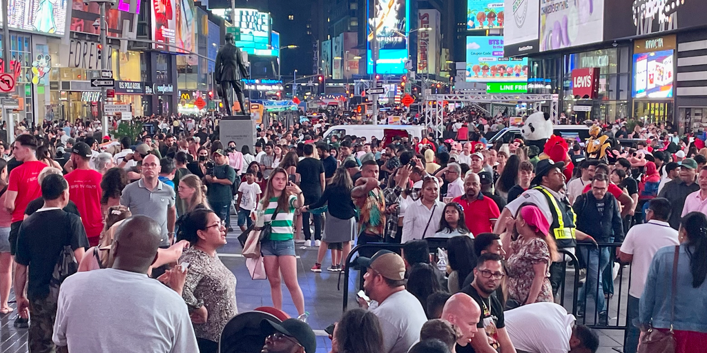 Broadway unmasked! 10 fascinating facts about America's most famous street - Vimarsana News