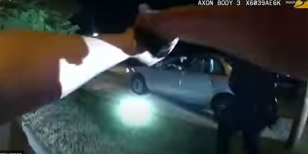 Jayland Walker's sister, lawyer alleged photo of gun was 'staged' after Black man shot while fleeing officers - Vimarsana News