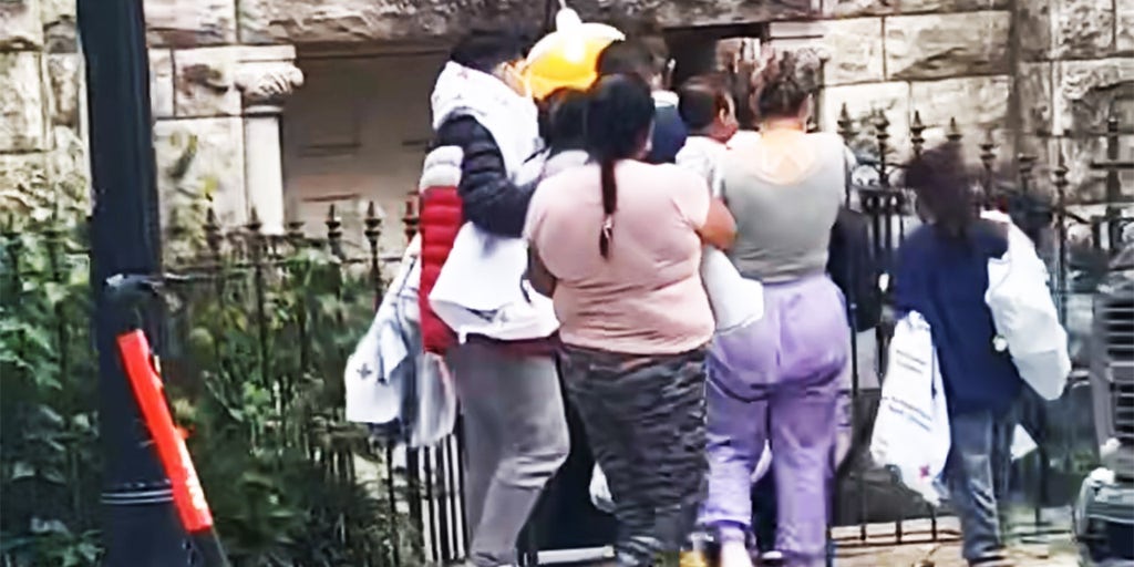 migrants.jpg?ve=1&tl=1