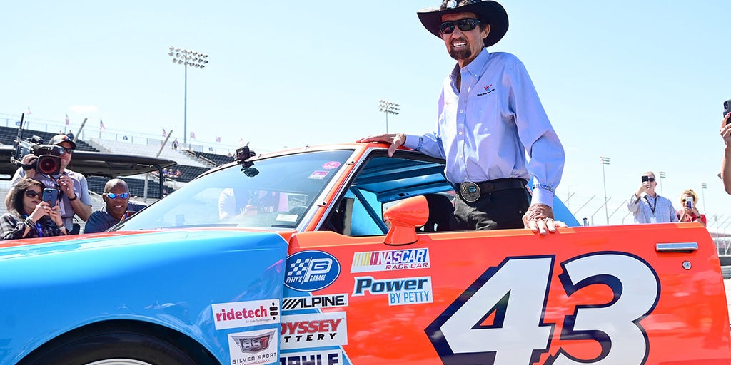 Richard Petty wants to save car racing from the EPA - Vimarsana News