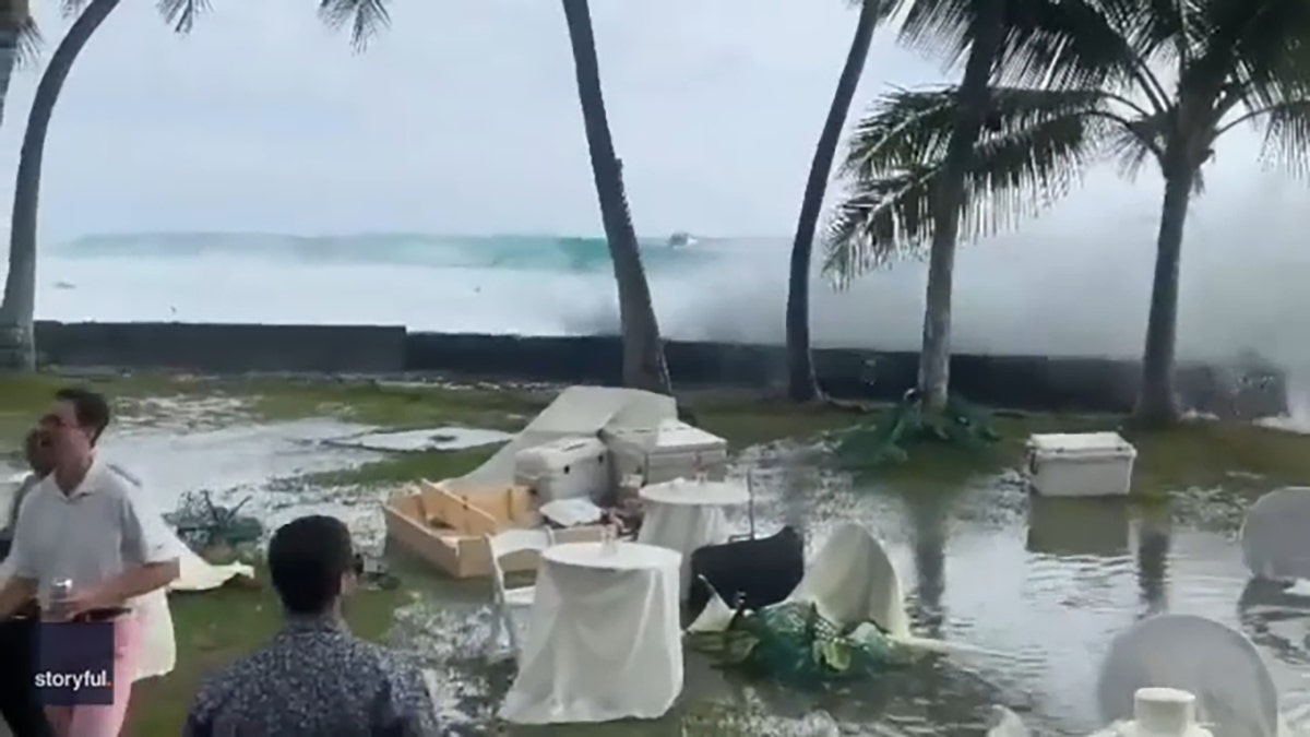 Hawaii beach wedding