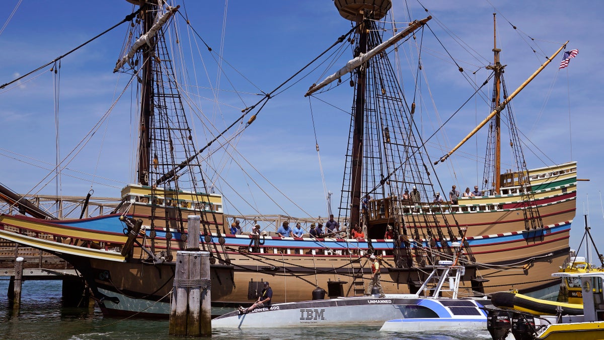 IBM robot boat reaches Plymouth rock The crewless robotic boat retraced the 1620 sea voyage of the Mayflower. 