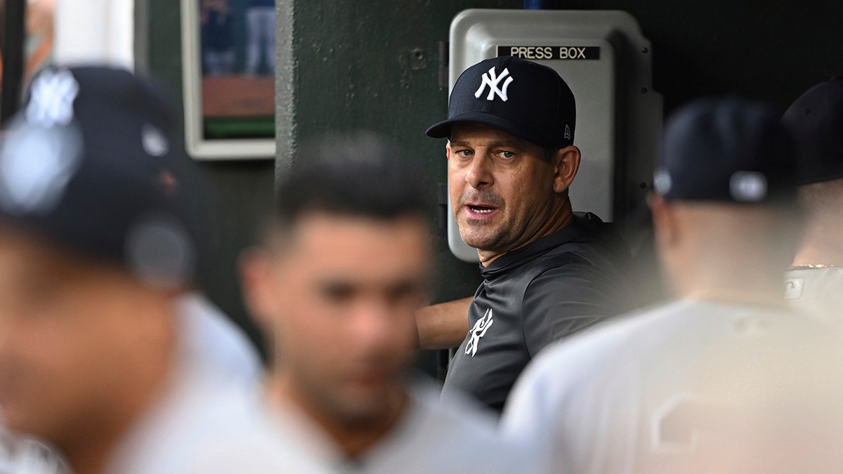 Aaron Boone coaching the Yankees