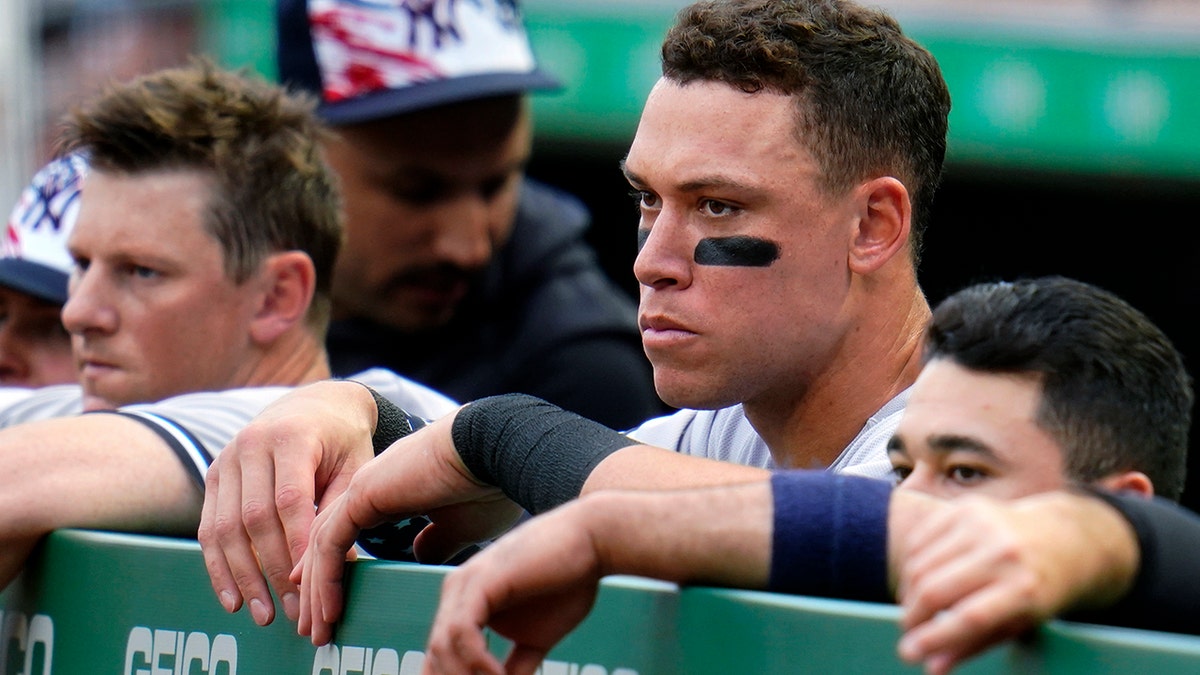 Aaron Judge looks on against the Pirates