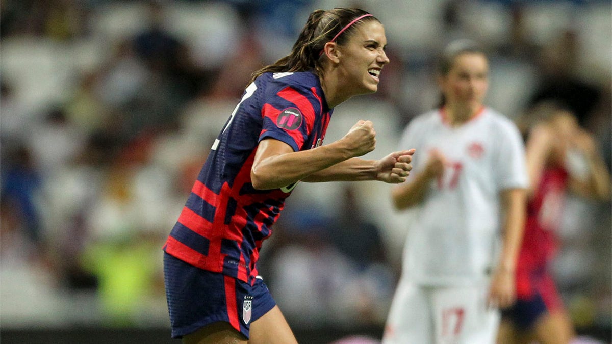 Alex Morgan celebrates goal