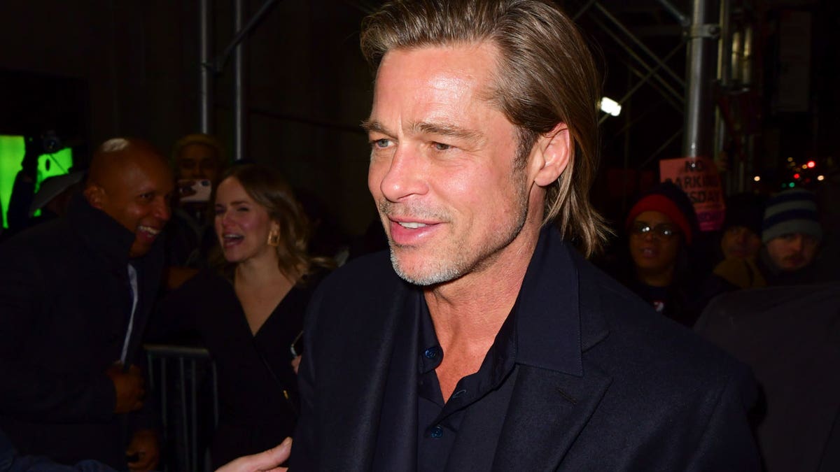 Brad Pitt arrives in New York City