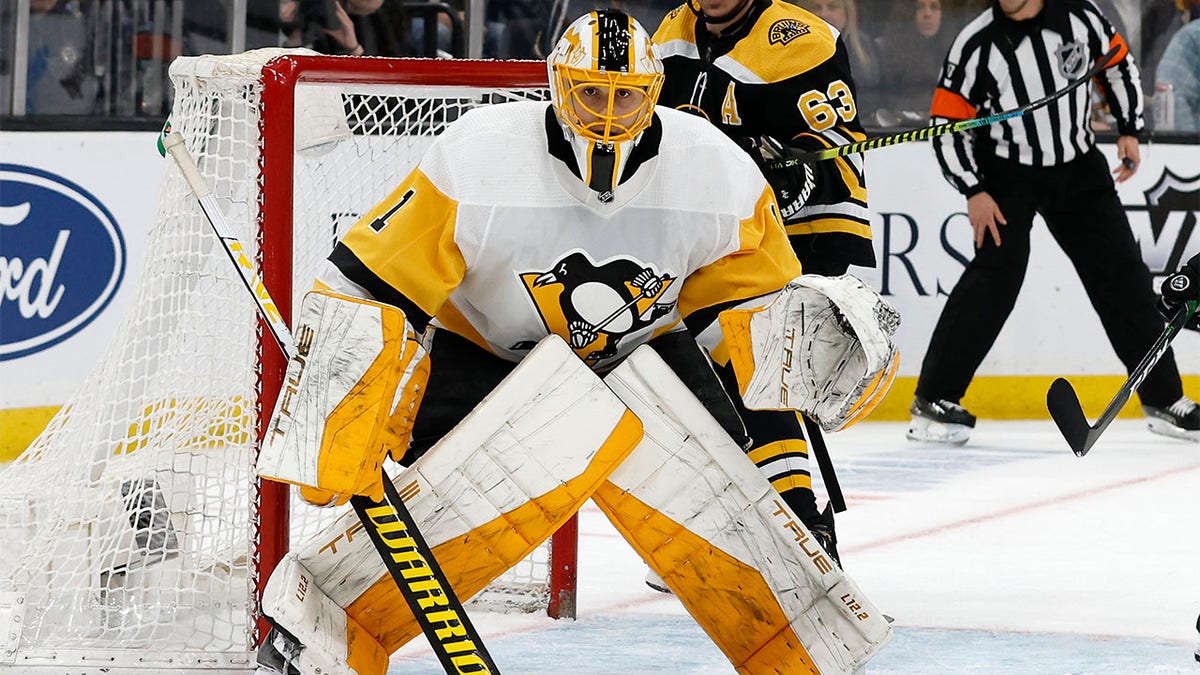 Pittsburgh Penguins goaltender Casey DeSmith plays during the first period of an NHL hockey game against the Boston Bruins, Saturday, April 16, 2022, in Boston. The Penguins are sticking with Casey DeSmith, signing the team's No. 2 goaltender to a two-year contract extension on Tuesday, July 5, 2022, that carries an average annual value of $1.8 million.