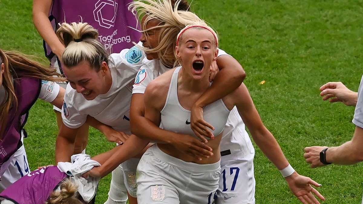 England’s Chloe Kelly does her best Brandi Chastain impression as she nets game-winner in Euro final