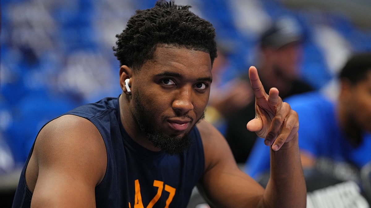Donovan Mitchell presenting comedy show benefitting Kearns High during  All-Star Weekend