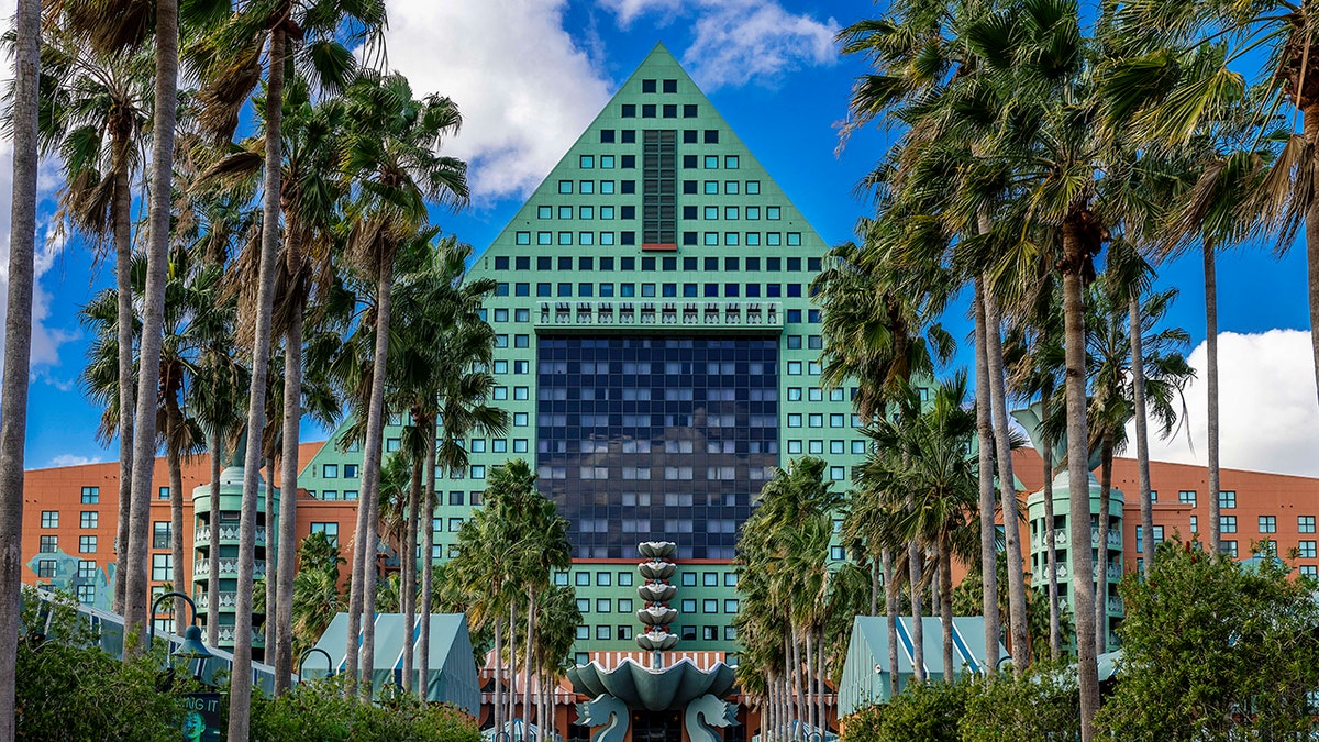 woman raped at disney resort
