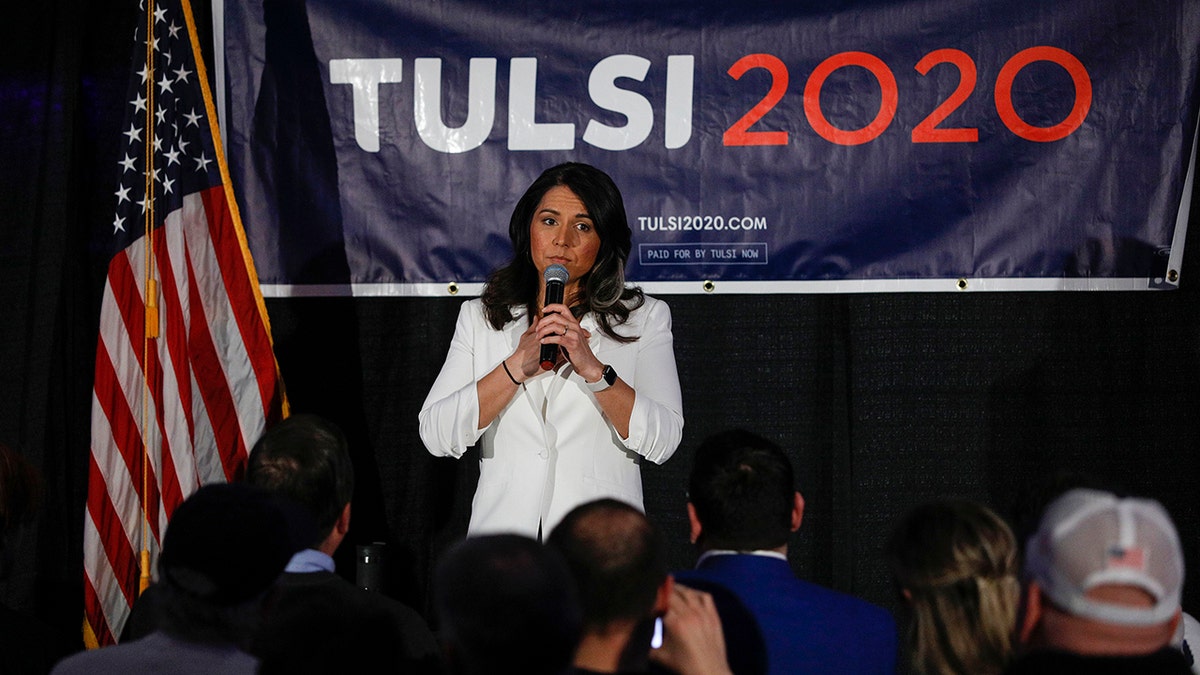 Tulsi Gabbard hosting a campaign rally in 2020
