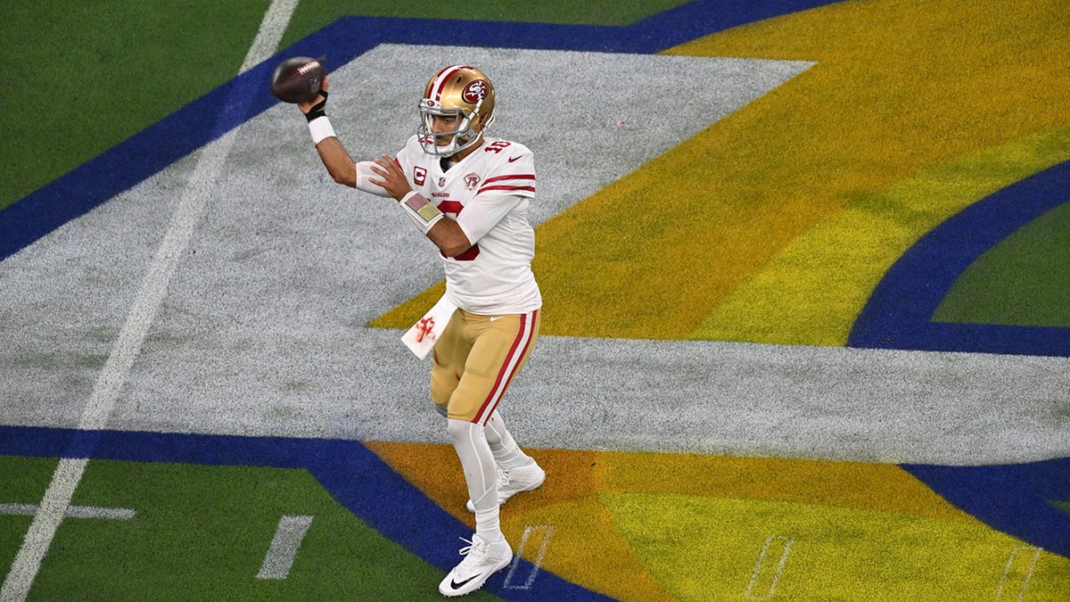 Jimmy Garoppolo attempts a pass in the NFC Championship Game