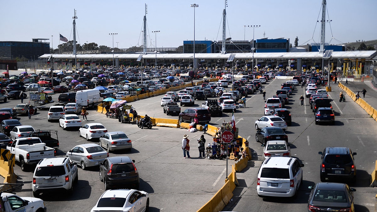 Cars lined up at the San Ysidro Port of ENtry