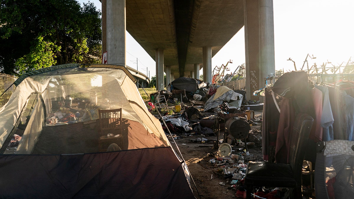 Sacramento homeless tents and debris
