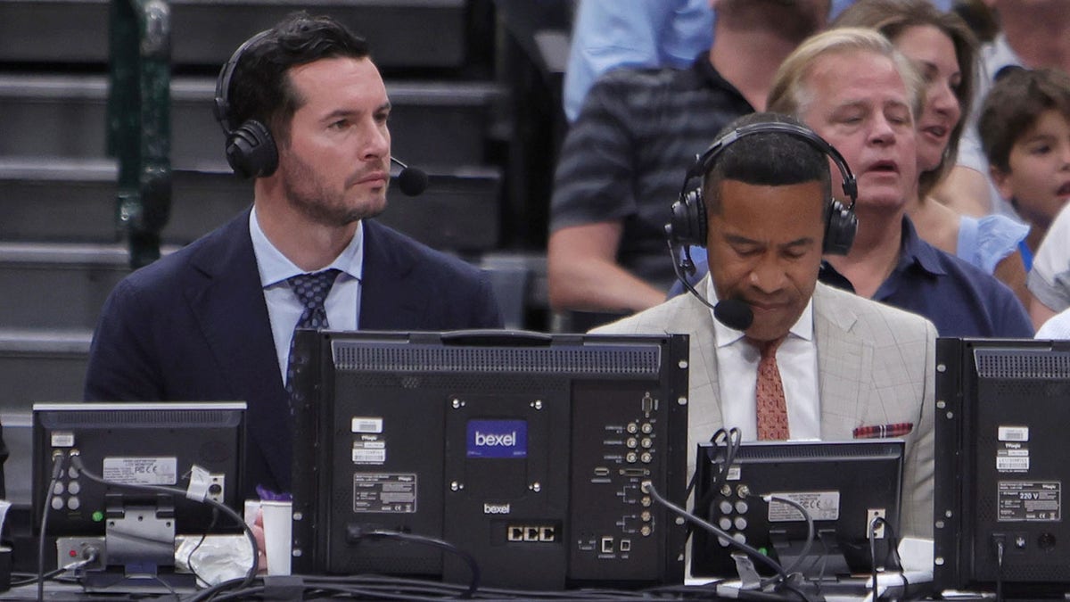 J.J. Redick and Mark Jones call an NBA Playoffs game