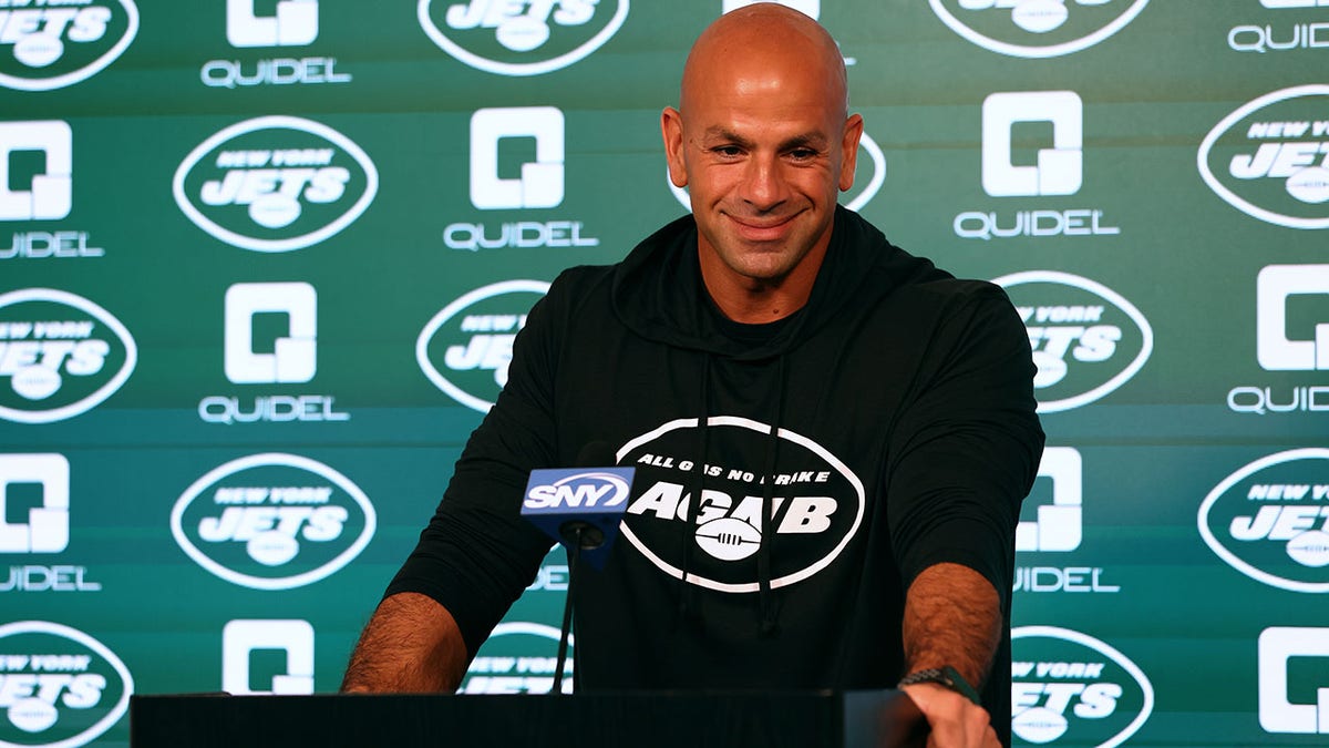 NY Jets head coach Robert Saleh talks to reporters