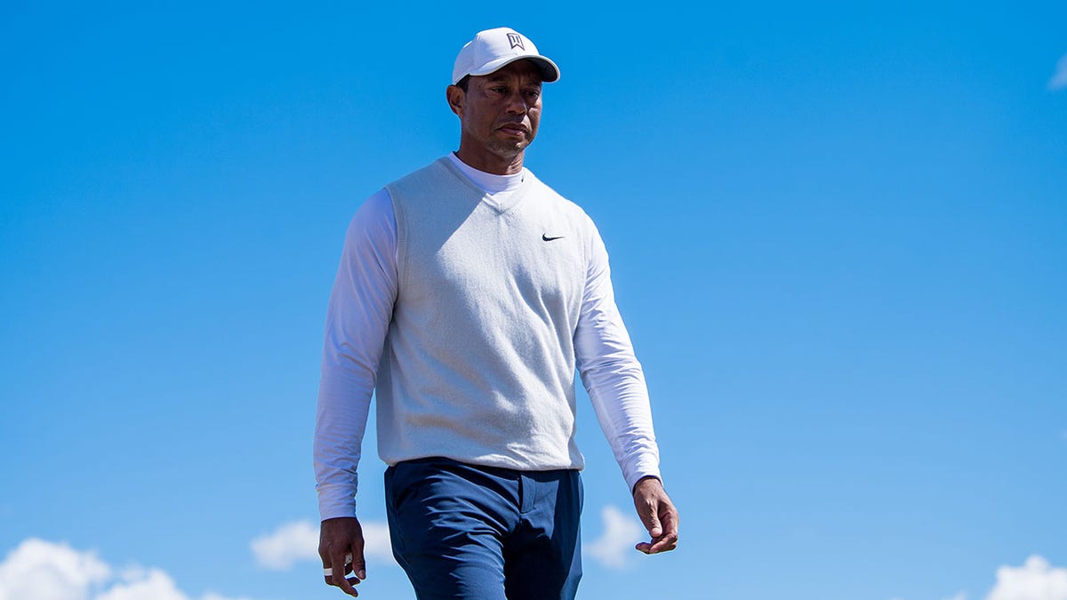 Tiger Woods gets ready to play the 17th hole at The Open Championship