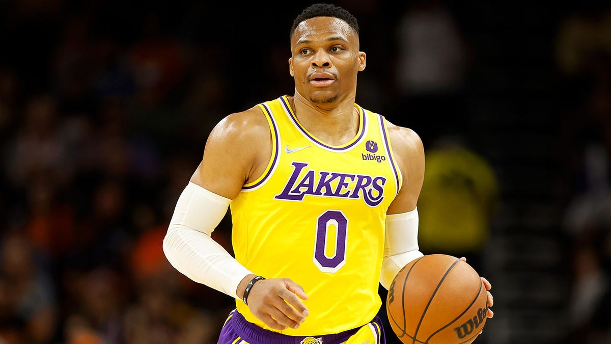 Russell Westbrook of the Lakers against the Suns