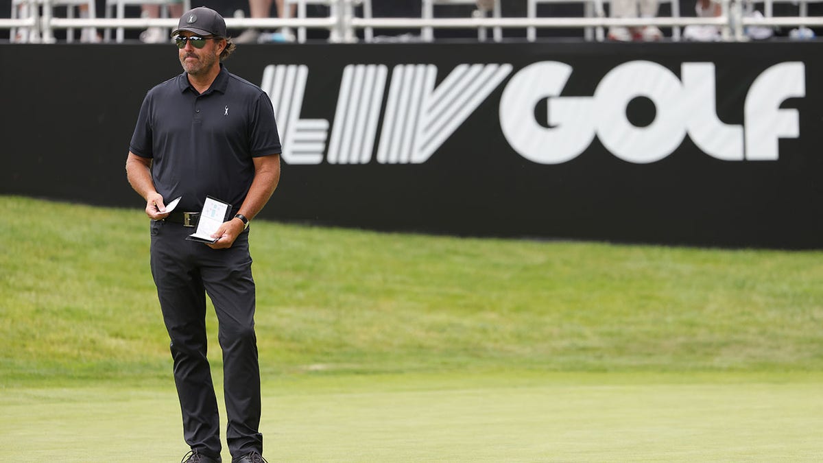 Phil Mickelson plays in Portland for LIV Golf