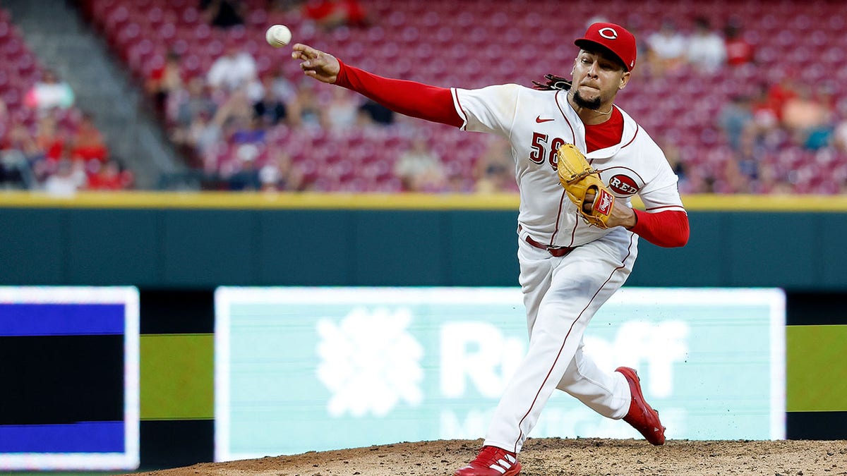 Luis Castillo of the Cincinnati Reds pitches against the Miami Marlins