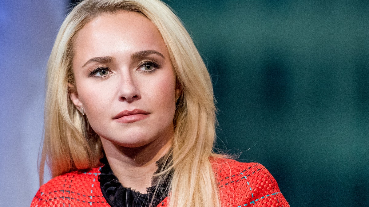 Hayden Panettiere Says Her Pink Hair Was the Product of a 'Creative'  Refresh amid Hollywood Strikes: 'Why Not?' - Yahoo Sports