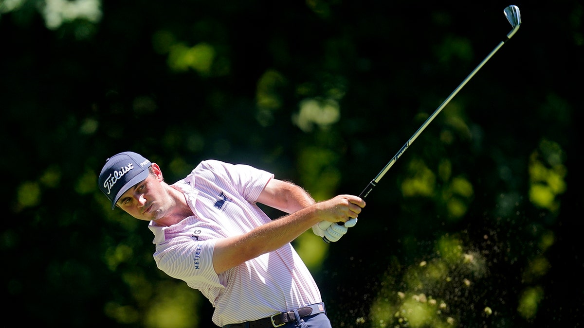 JT Poston on the 6th tee