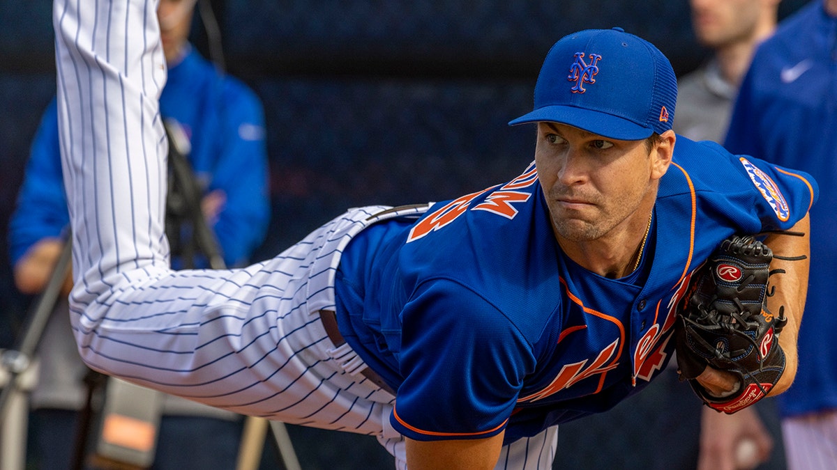 Mets tolerate Jacob deGrom's pushing limits. His body may not