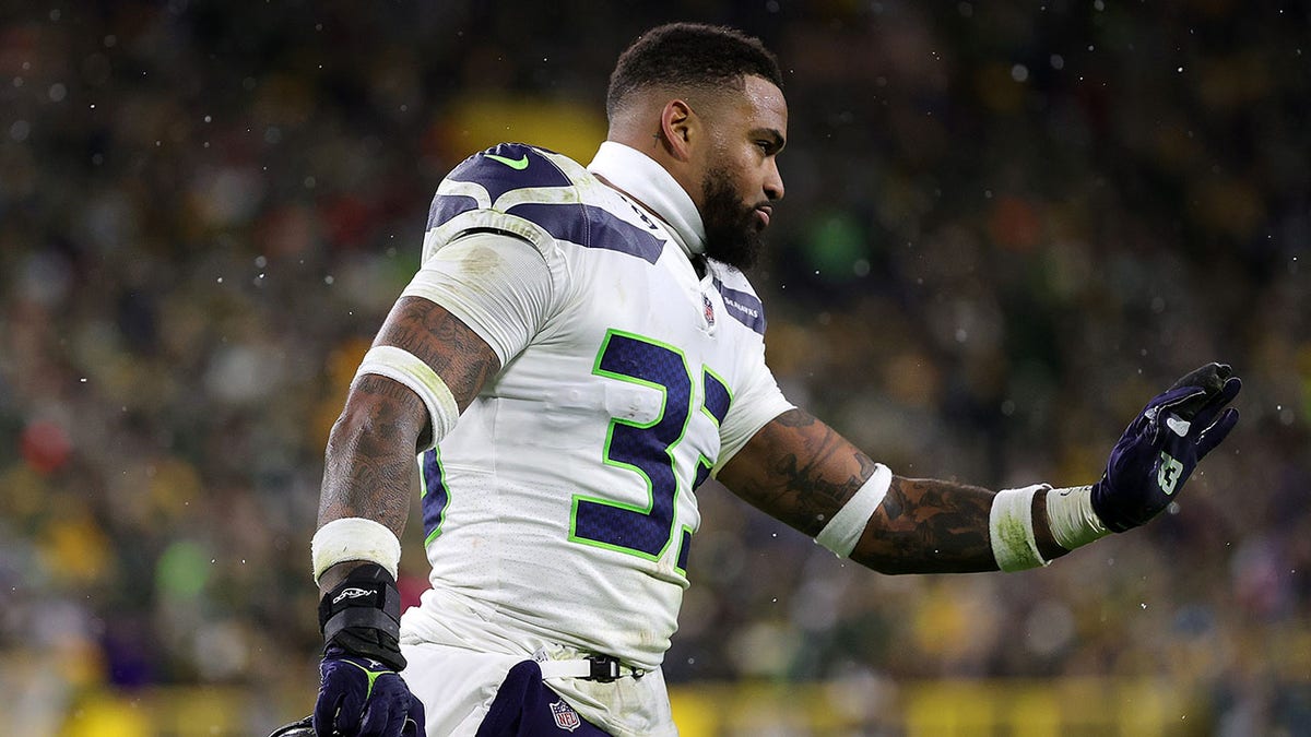 ‘The ultimate goal was to get at him’ 2 Jamal Adams with Seahawks