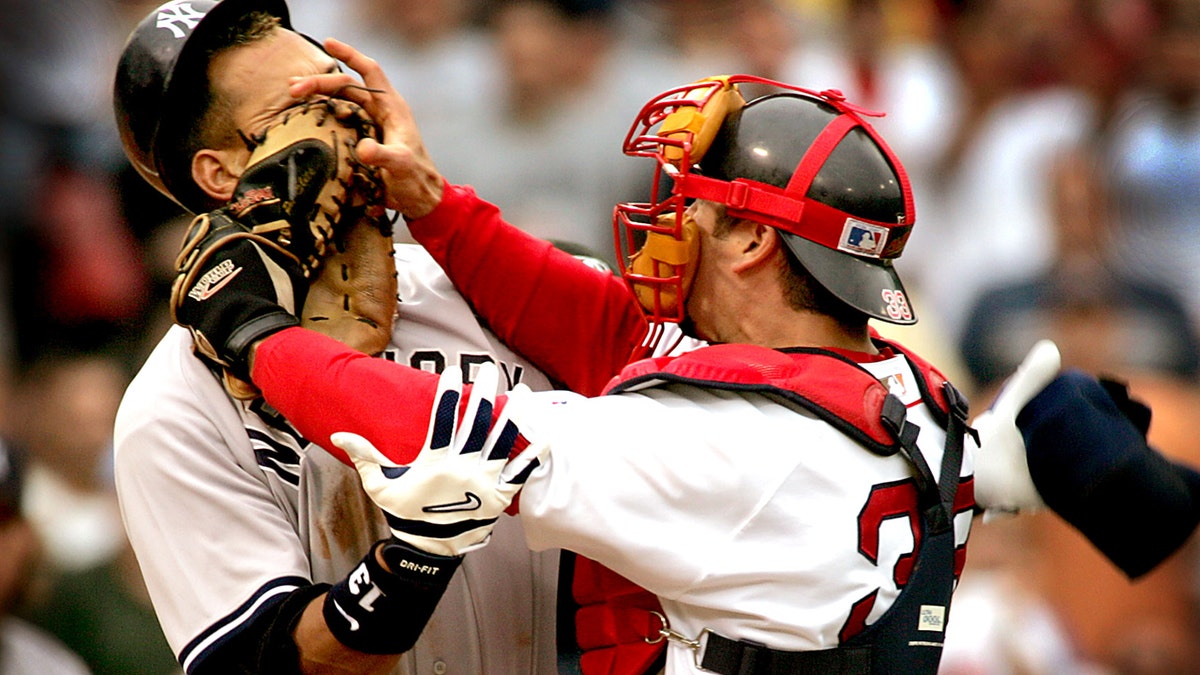 Jason Varitek's wife puts an end to Red Sox departure speculation