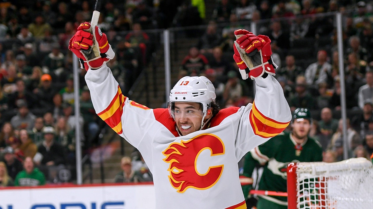 Johnny Gaudreau writes letter to Calgary after leaving Flames in free  agency