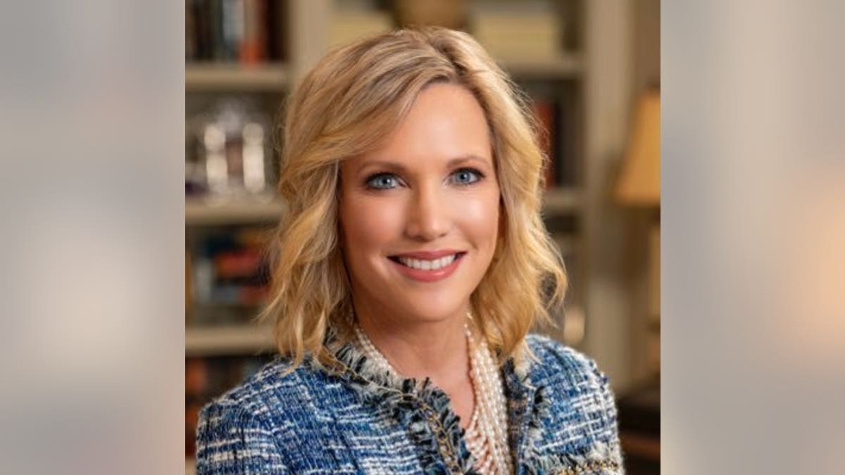 Kelley Paul headshot