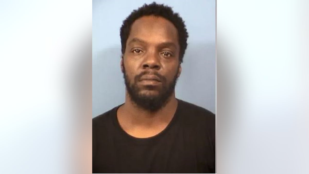Chicago-area man arrested for drugs and weapons