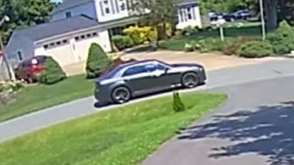 Getaway car being sought by Montgomery County police